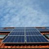 La possibilité de chauffer l’eau de son ballon grâce à des panneaux solaires