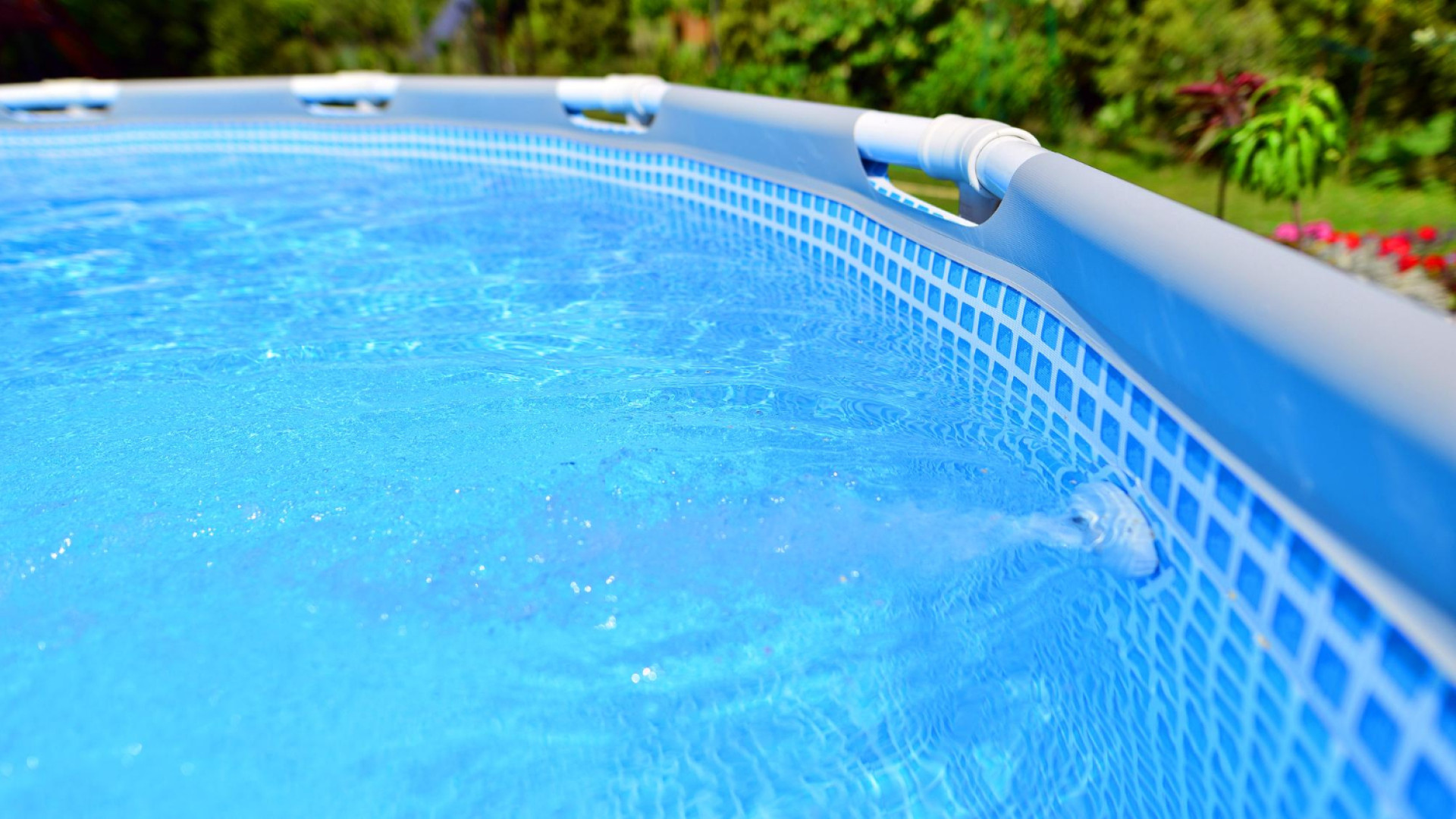 Les meilleures piscines tubulaires pour un été parfait : choisissez la vôtre !