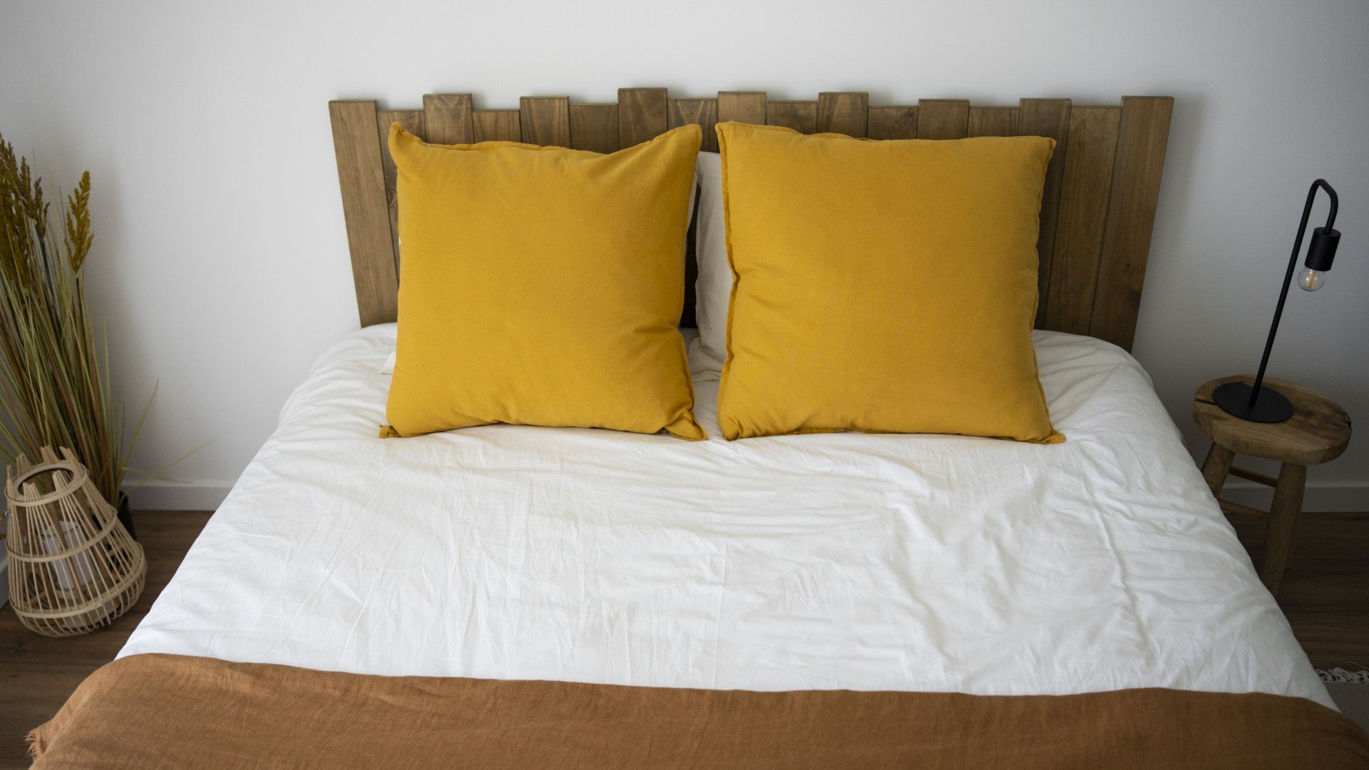Créez une ambiance chic avec une tête de lit 160