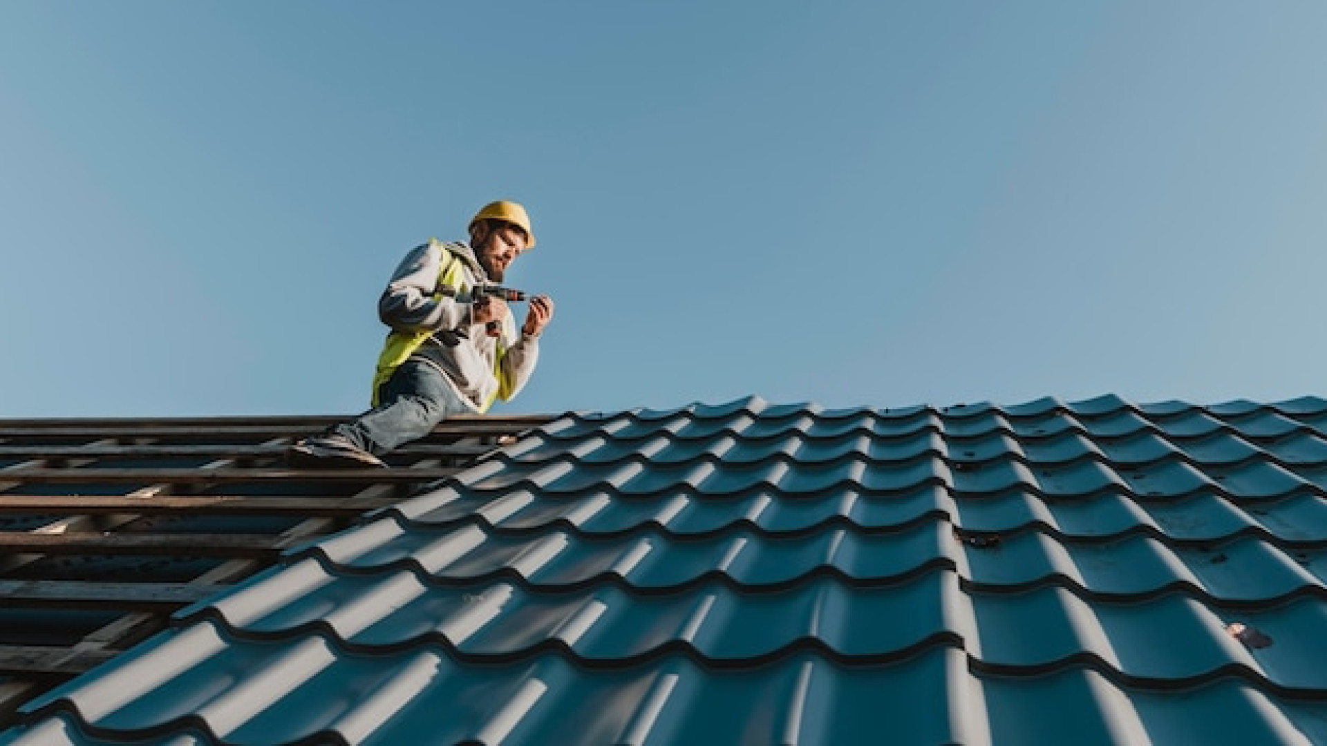 Rénovation de toiture à Hennebont : solutions fiables par un couvreur qualifié