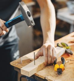 Réparer, installer, aménager : tout ce que proposent les services de bricolage à domicile