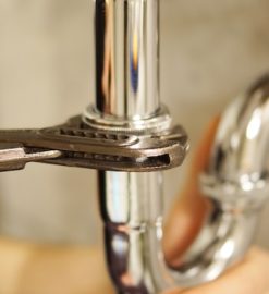Solutions efficaces de plomberie à Antony : expertise, réactivité et proximité