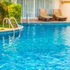 Constructeur de piscines sur mesure : tout ce qu’il faut savoir avant de se lancer